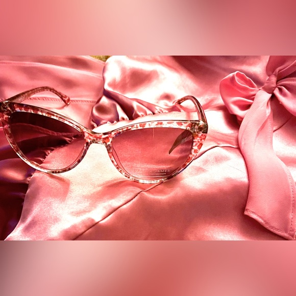 Draper James NEW Pink Sunglasses with Tags - Picture 6 of 7